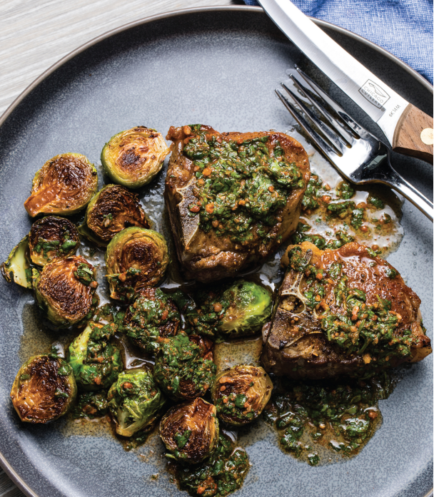 Pan-Roasted Lamb With Chops Brussels Sprouts ‣ yumaroma.com